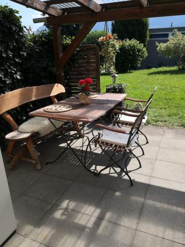 Eschen Apartment | Garten-Wohnung