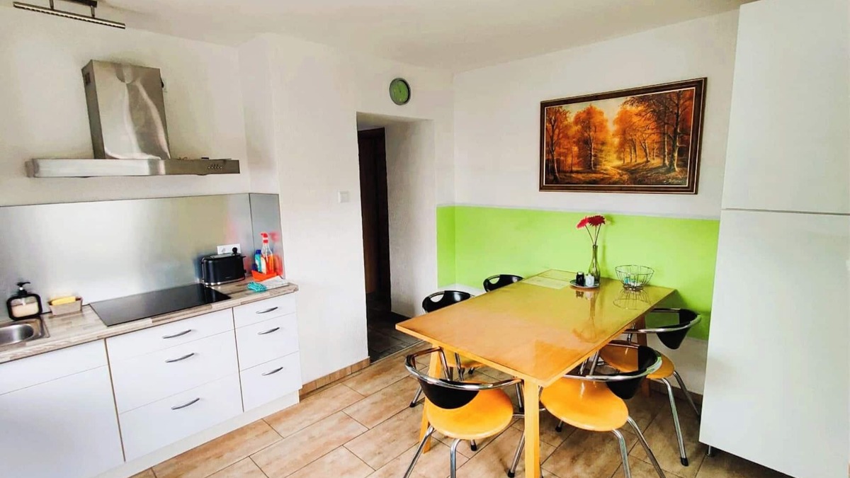 Laupheim Condo | Gartenblick - EG-Wohnung für bis zu 6 Personen