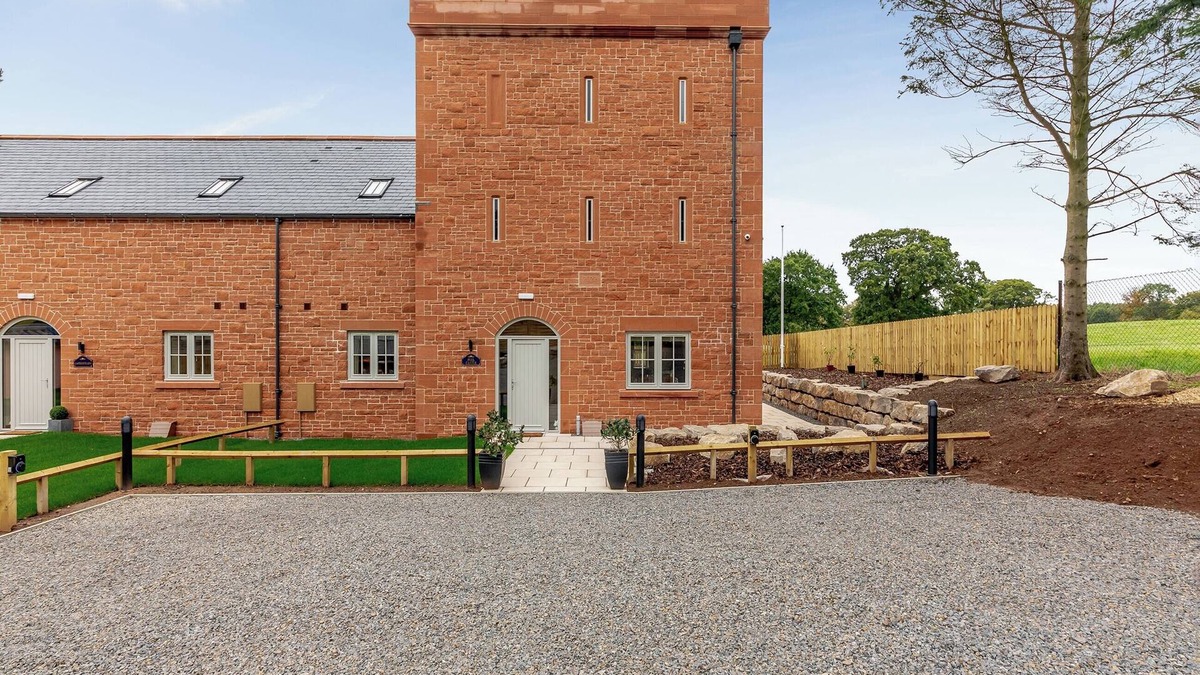 Wing Cottage | Garth House - Peel Castle
