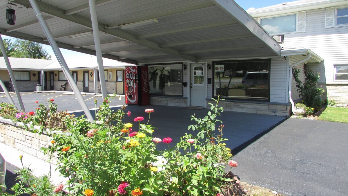 Lawrenceville Hotel | Gas Lite Motel