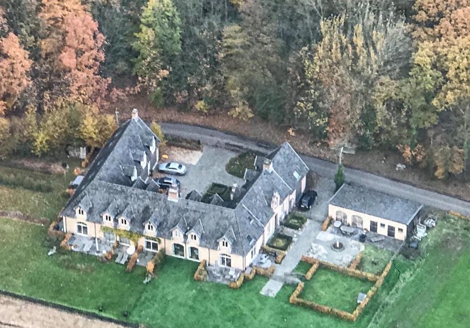 Broechem House | Gastenhuis prachtige Historische Vierkant Hoeve