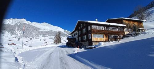 Ascharina House | Gasthaus Bellawiese