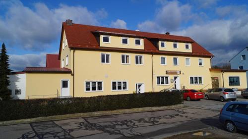 Wackersdorf House | Gasthaus & Metzgerei Besenhardt