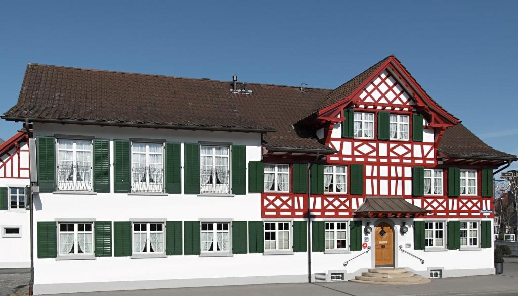 Weinfelden Hotel | Gasthof Eisenbahn