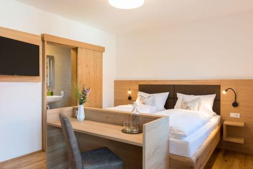 Alfeld House | Gasthof-Pension Brauner Hirsch in Alfeld - Mittelfranken
