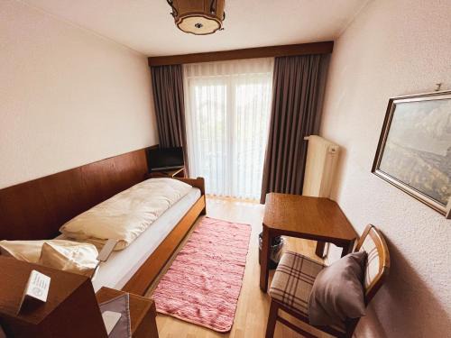 Niedertaufkirchen Hotel | Gasthof Söll