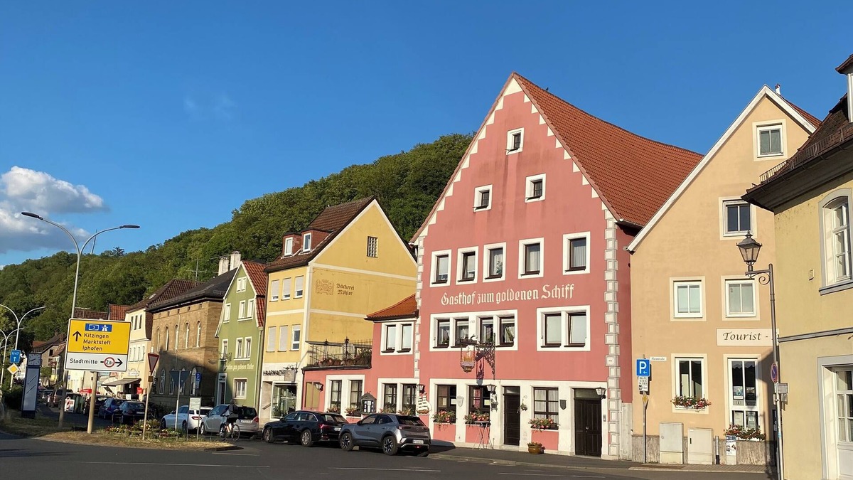 Marktbreit Hotel | Gasthof zum goldenen Schiff