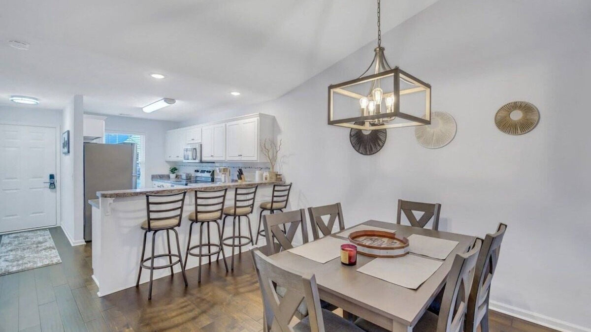 Statesboro House | GATA Suite - Quiet neighborhood, 10 minutes to GSU