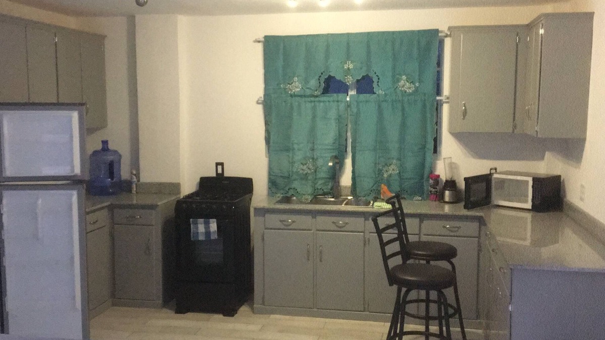 Georgetown House | Gated community apt in residential area