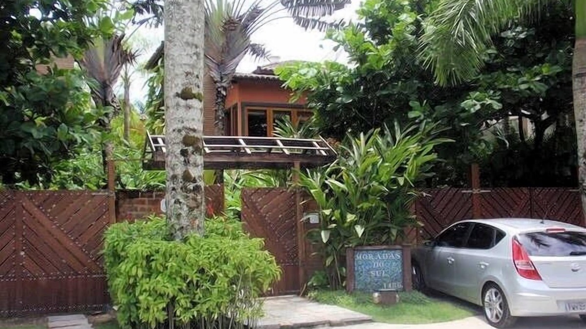 Barra do Una House | Gated community house 20m from the beach - up to 08 people. - 3 bedrooms (suite)