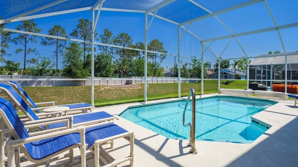 Westridge House | Gated Community Westridge! 4 bedrooms, 3 bathrooms and private pool. Free WIFI