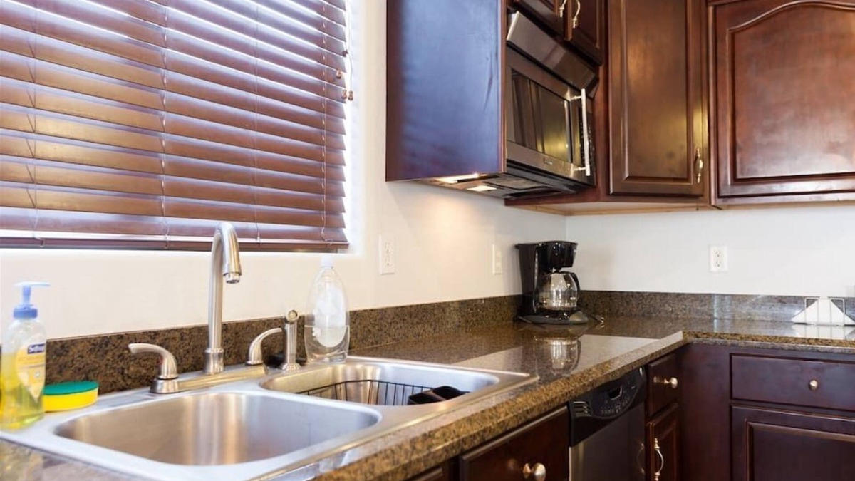 South Mountain House | Gated house near South Mtn, pool heater, BBQ