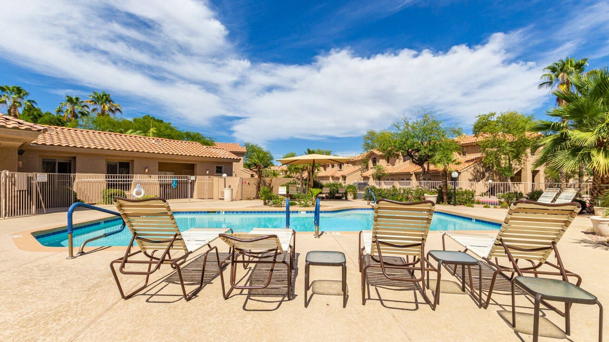 Alta Mesa Condo | Gated Luxury Condo. 3 King beds! Alta Mesa Resort golf course view!