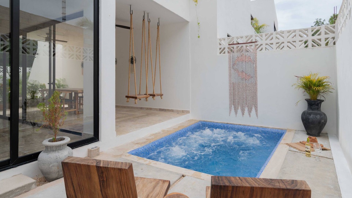 Tulum House | Gated Private Townhome-3 Bedrooms 6 Guests-Non-Heated Jacuzzi-Centrally Located