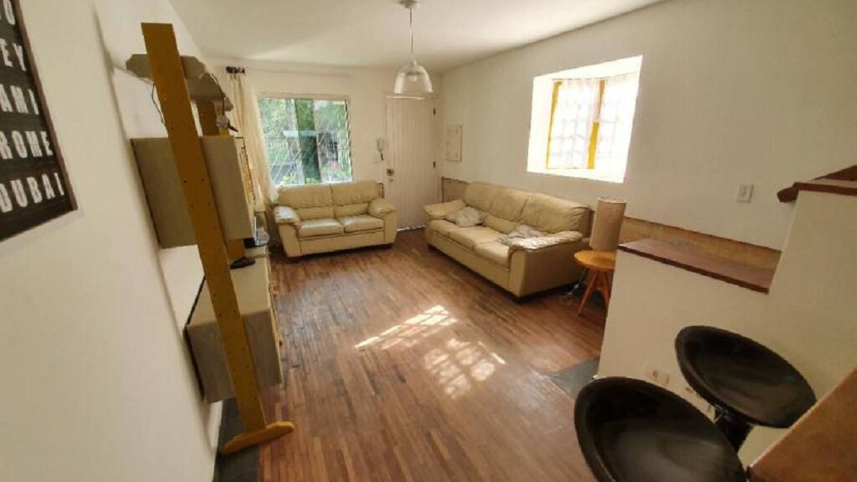 Pinheiros House | Gated town house in Pinheiros