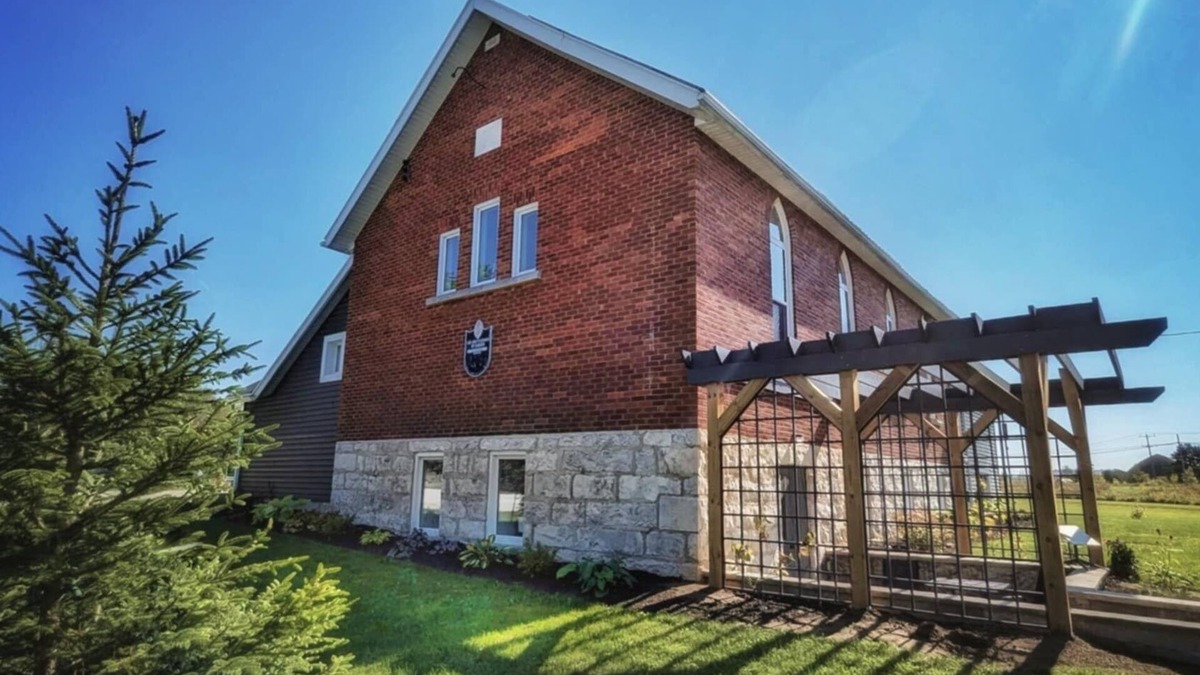 Wiarton Apartment | Gateway to Bruce Peninsula - 2-bedroom apartment