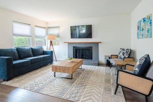 Oxnard Dunes House | Gateway to Oxnard Beach