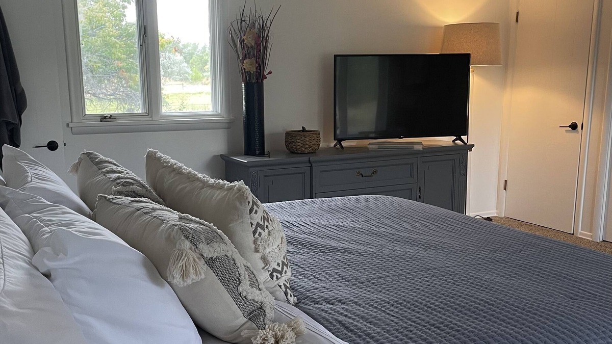 Joliet Other | Gather around the fireplace and enjoy a cozy time!