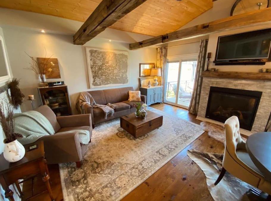 Campbellford House | Gather-on-Trent, Your Private Waterfront Luxury Resort in Trent Hills