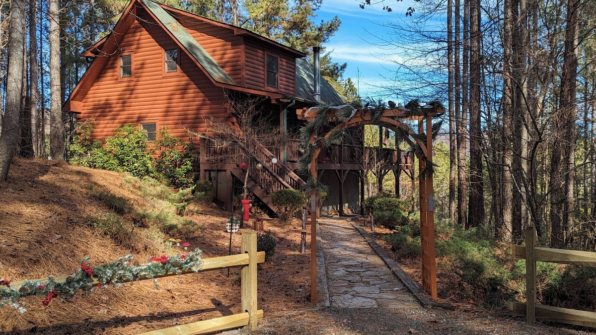Bostic Cabin | Gather & Relax at Whispering Pines Cabin!