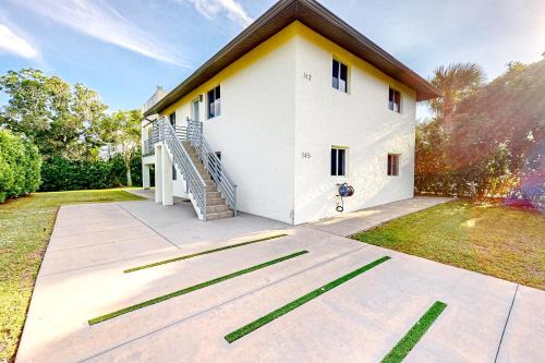 Isles of Capri House | Gather Together