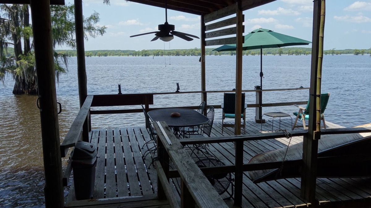 Jonesville House | Gator Lodge on Caddo Lake