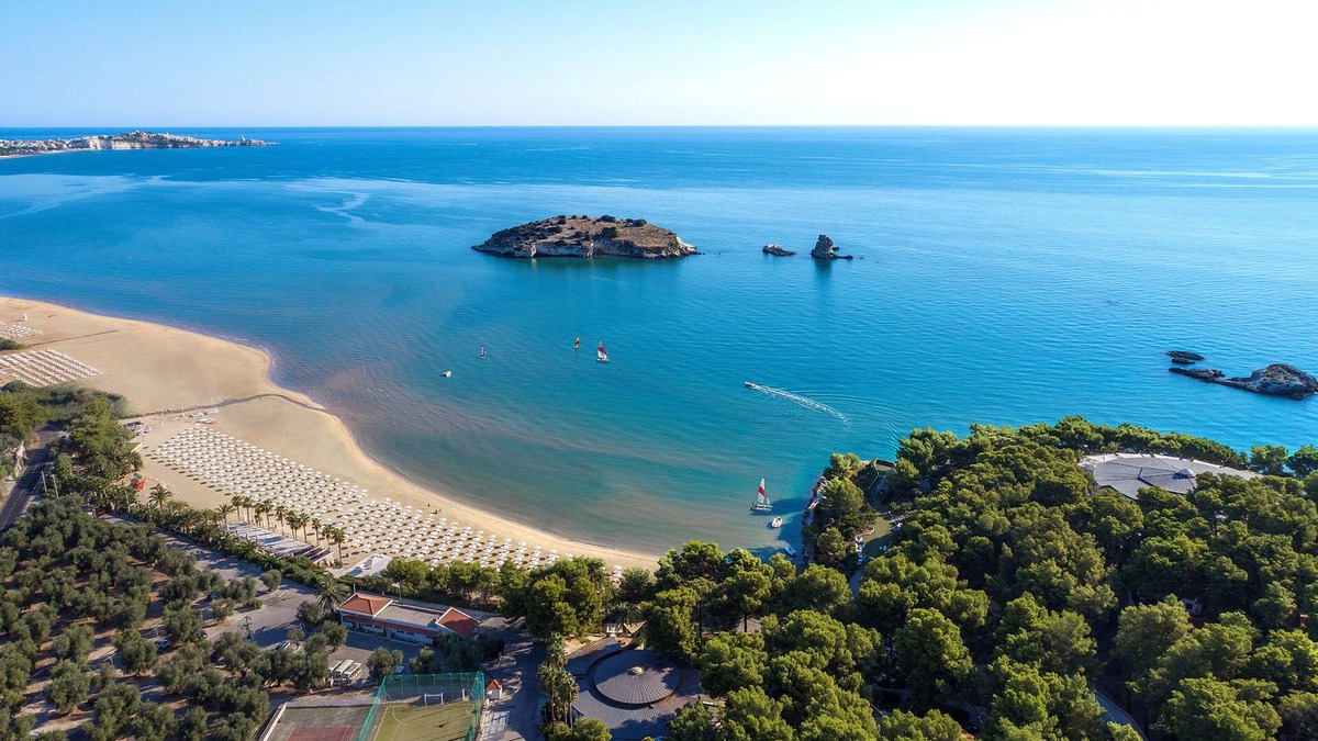 Vieste Hotel | Gattarella Family Resort - Self-catering accommodations in the pinewood