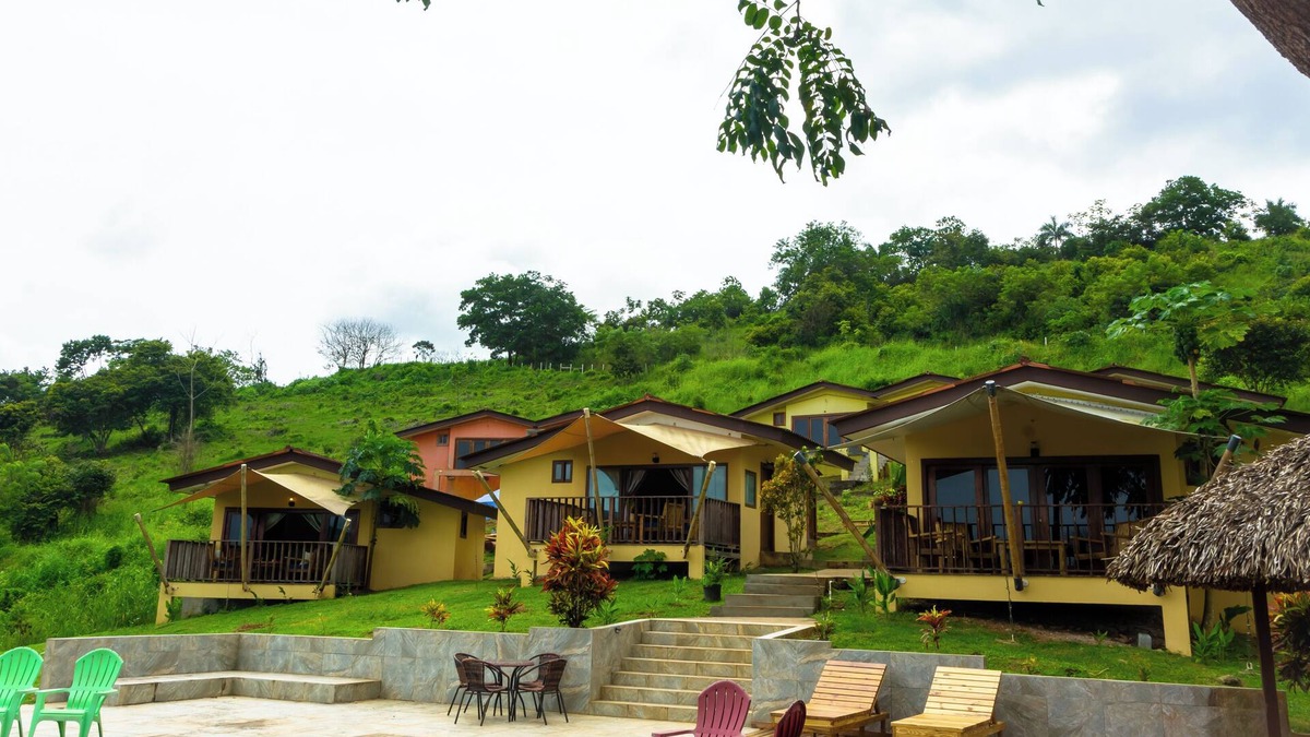 Pueblo Nuevo Cabin | Gatun Lake Lodge Hotel