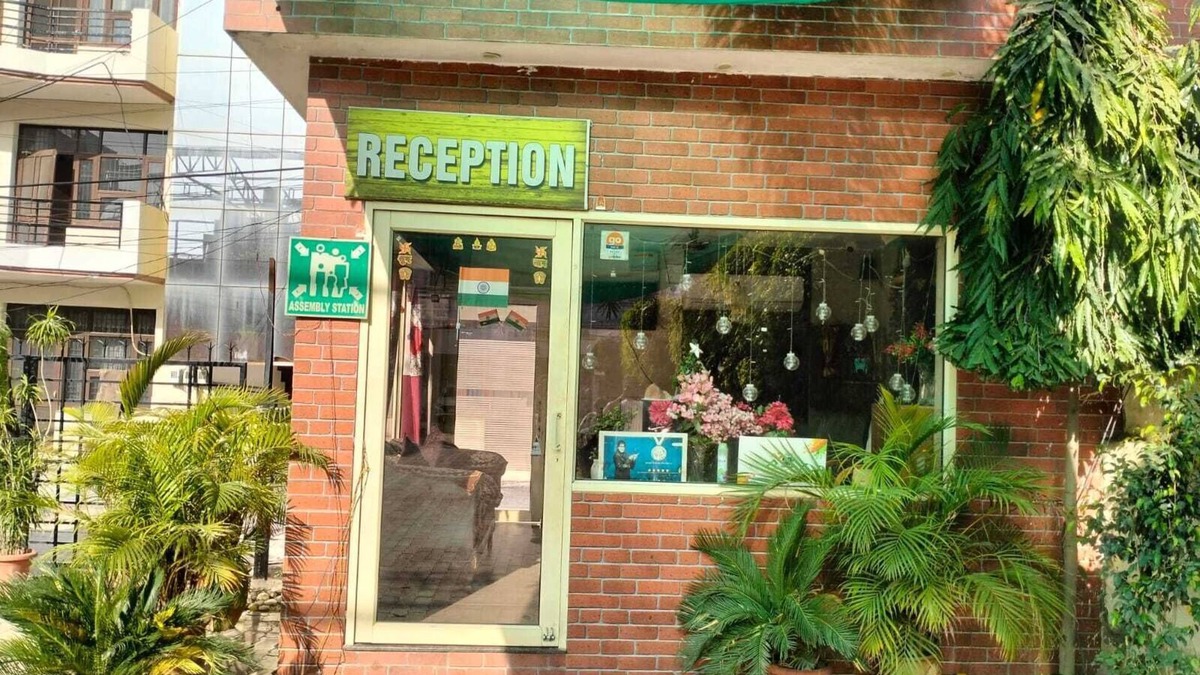 Zirakpur Hotel | GAURAV RESORTS AND APARTMENT