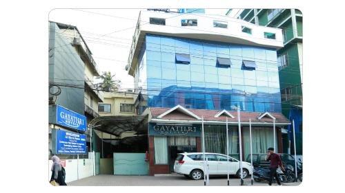 Vadakara Hotel | GAYATHRI HOTELS