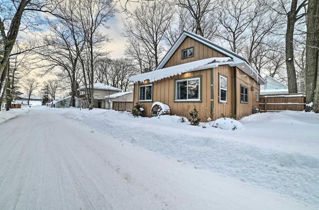 Gaylord House | Gaylord Cottage, Walk to Lake Otsego Beaches!