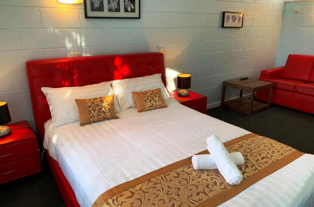 Strathmerton Hotel | Gazebo Motor Inn - Strathmerton