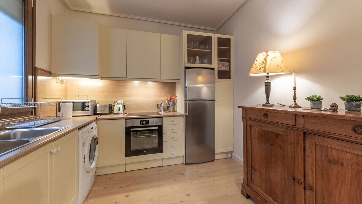 Bilbao Old Town Apartment | Gaztelu by People Rentals apartment