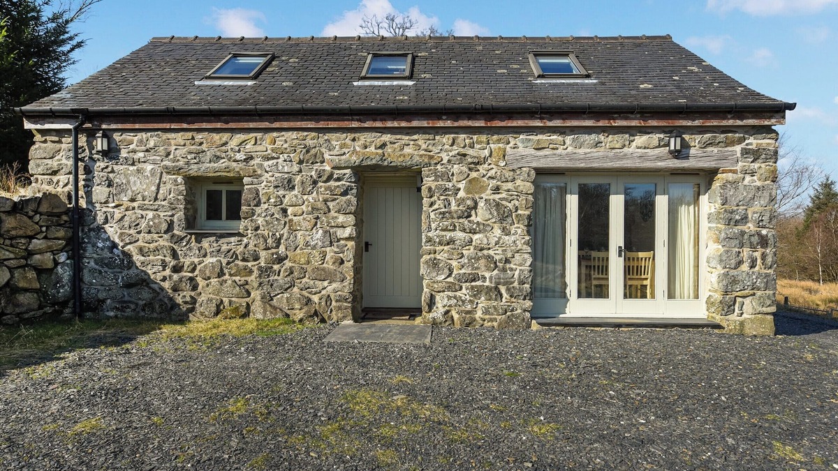 Ganllwyd Cottage | 2 bedroom accommodation in Dolgellau and Coed y Brenin Forest Park