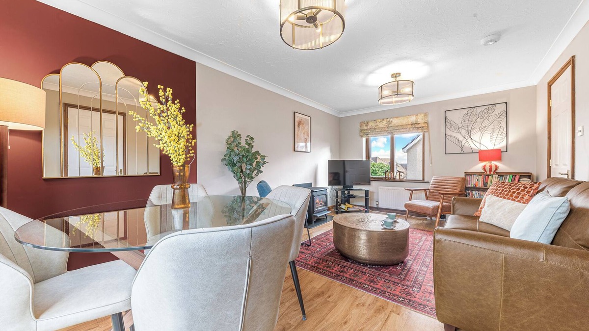Allithwaite Cottage | Gorgeous cottage Walk to pub Free access to Spa: Hot tub,swimming pool