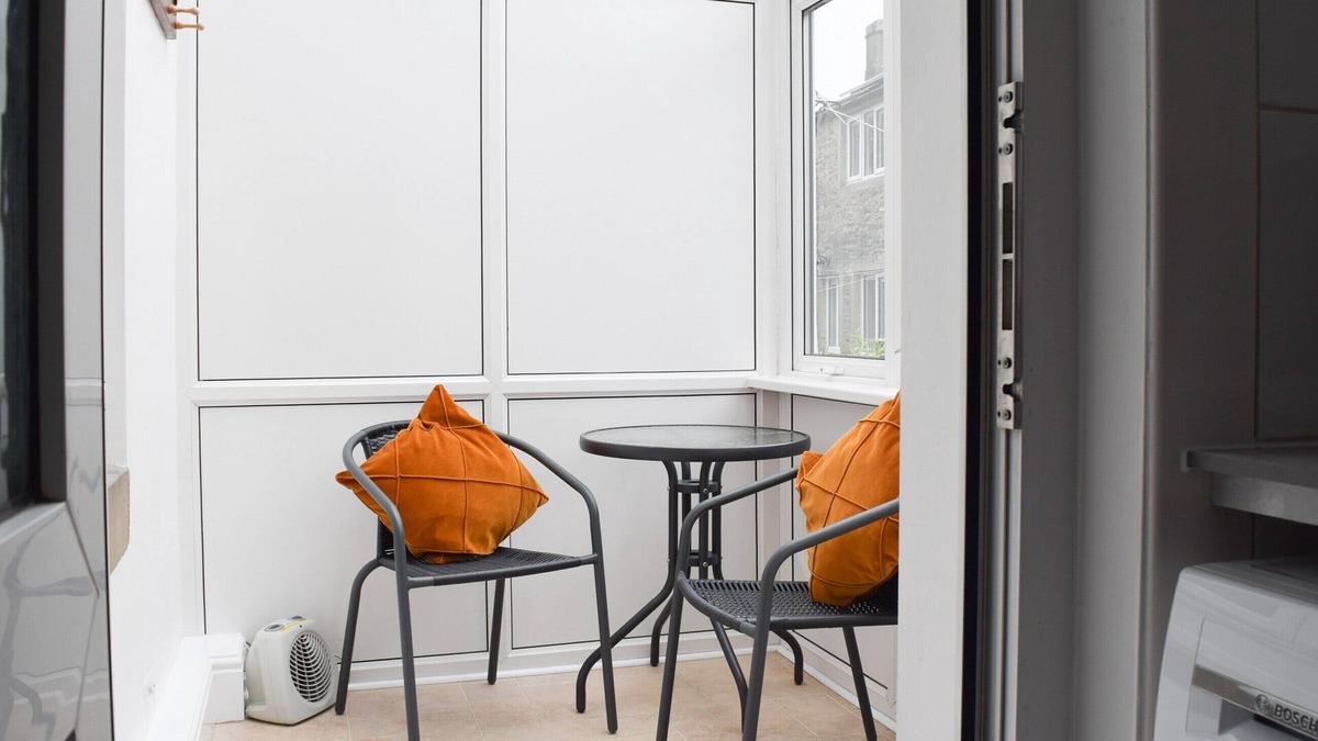 Linton-in-Craven Cottage | Ground Floor: Living room: TV, Freesat, DVD Player, Open Fire Dining room.