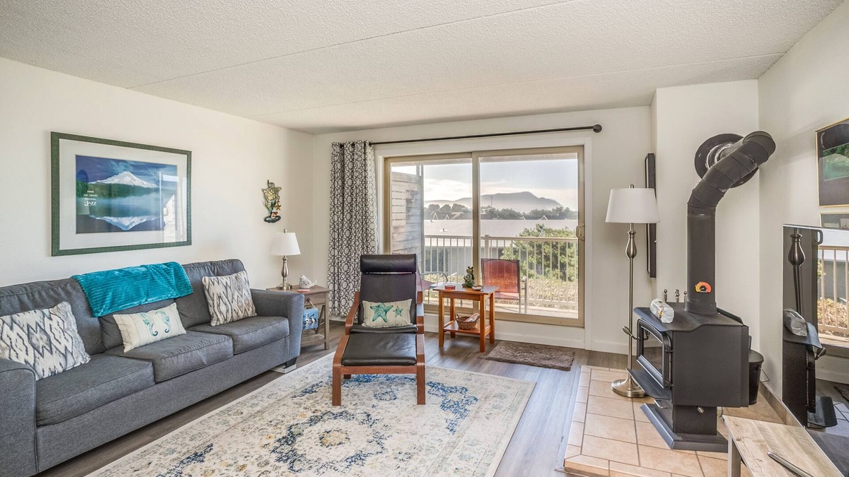 Gearhart Condo | Gearhart House G611, first floor pet unit, Adults only