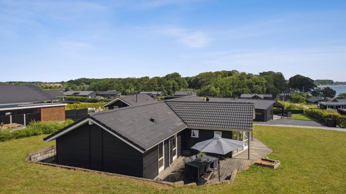 Kelstrup House | "Geeske" - 150m from the sea by Interhome