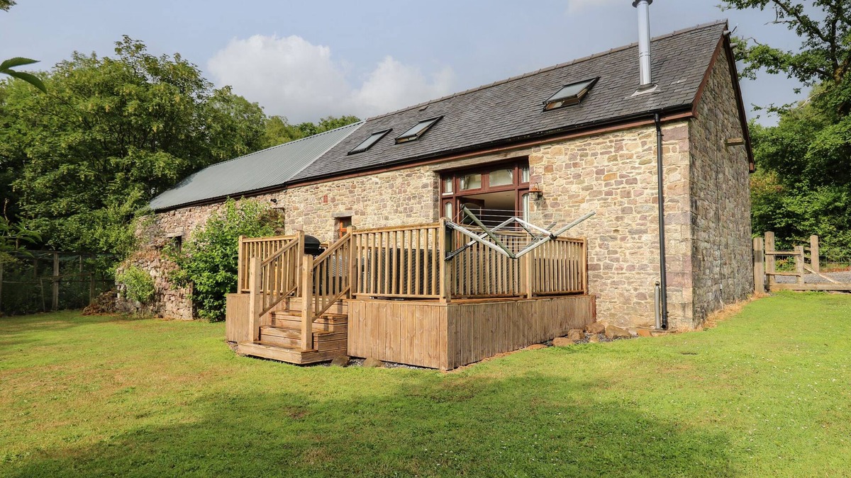 Pentrefelin Cottage | GELLI BARN, family friendly, with open fire in Llandeilo