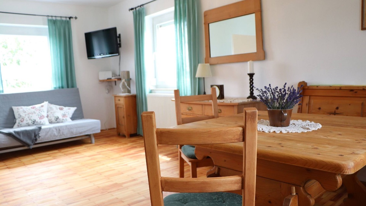 Riedenburg Apartment | Gemütliches Ferienhaus in ruhiger Lage