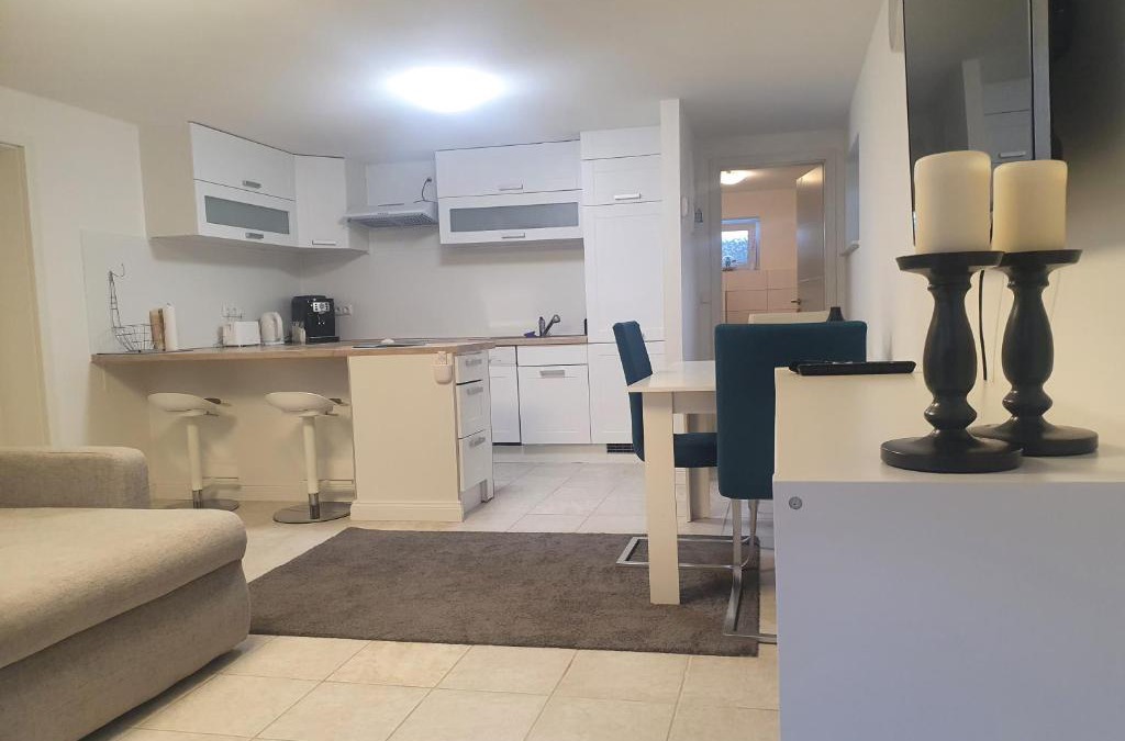 Bordesholm Apartment | Gemütlich ruhig und zentral durch Bahnhof