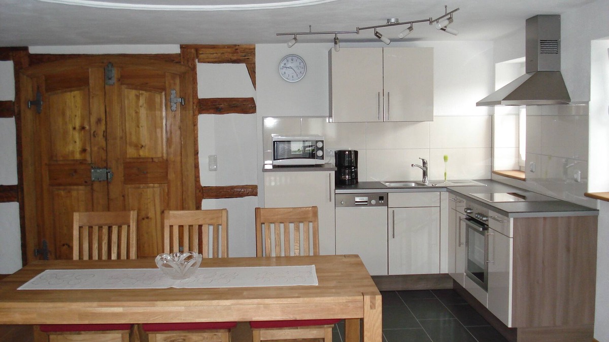 Reichardsroth Apartment | Gemütliche 72qm Ferienwohnung mit Terrasse; kostenfreies Parken und WLAN