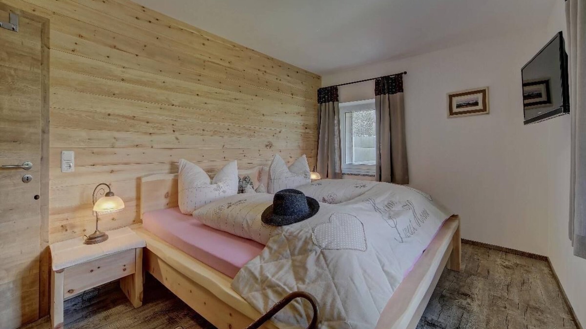 Neureichenau Apartment | Gemütliche Ferienwohnung bis Vier Personen