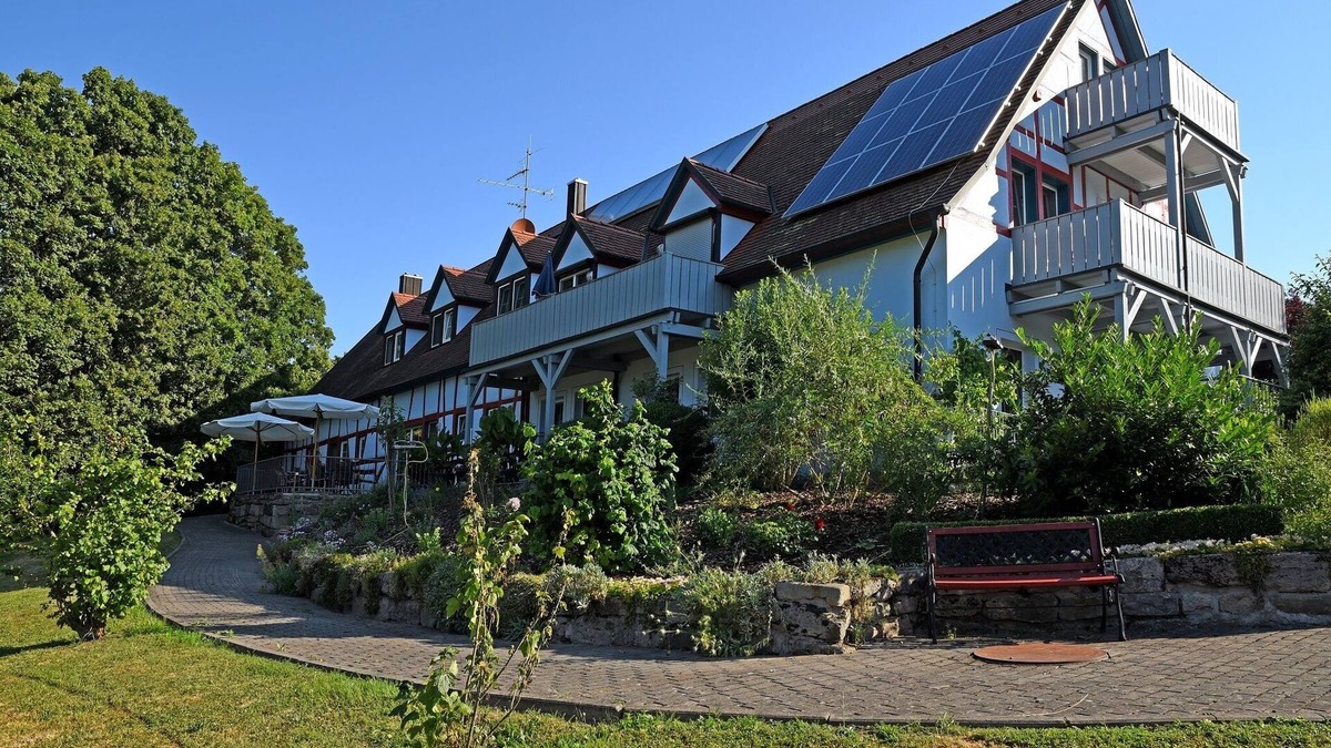 Nordenberg Apartment | Gemütliche Ferienwohnung (50qm) mit großem Balkon und kostenfreiem WLAN