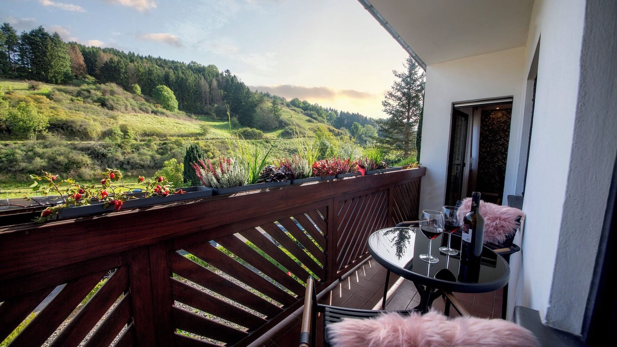 Rockeskyll Apartment | Gemütliche Ferienwohnung in der Vulkaneifel Casa Oos