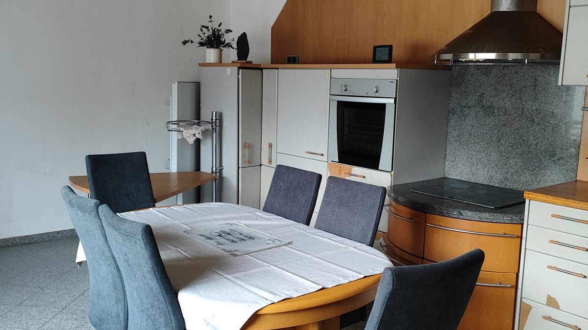 Butzbach Apartment | Gemütliche Ferienwohnung Belvie in Pohl-göns