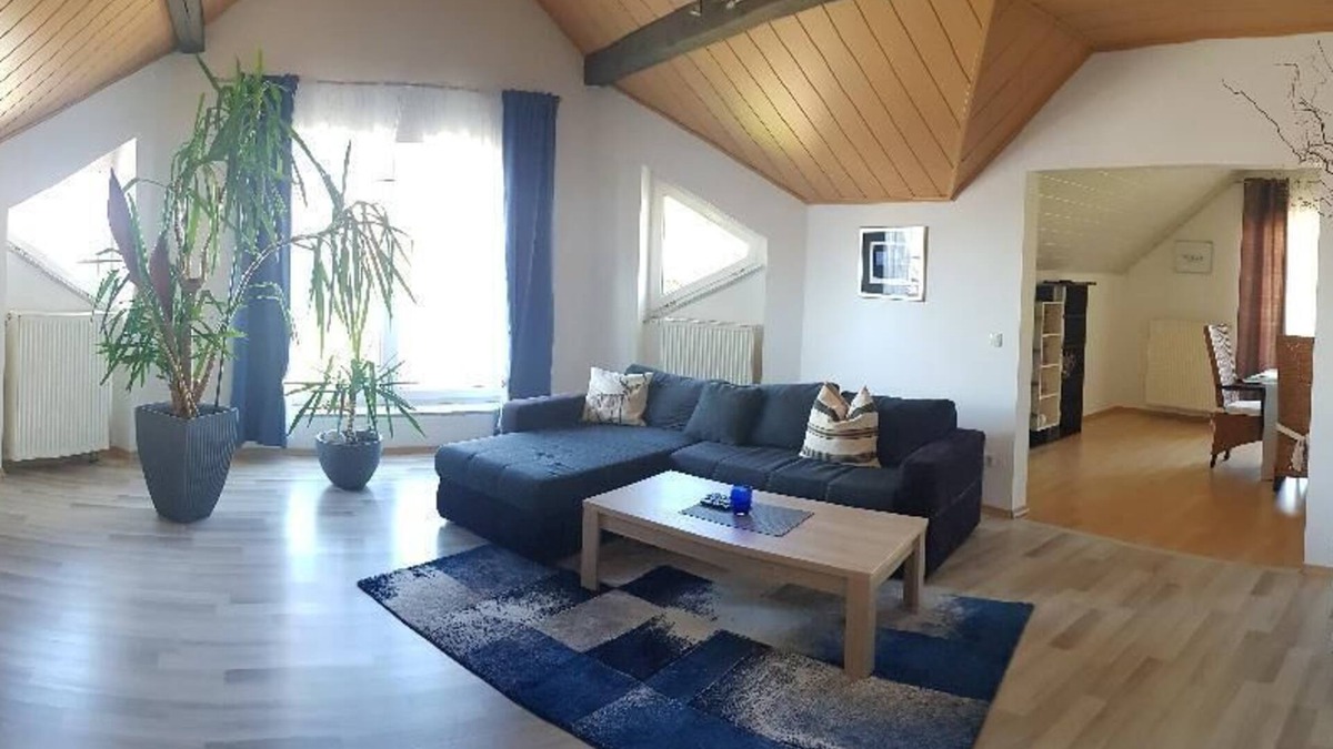 Pemfling Apartment | Gemütliche Ferienwohnung mit Balkon und Garten