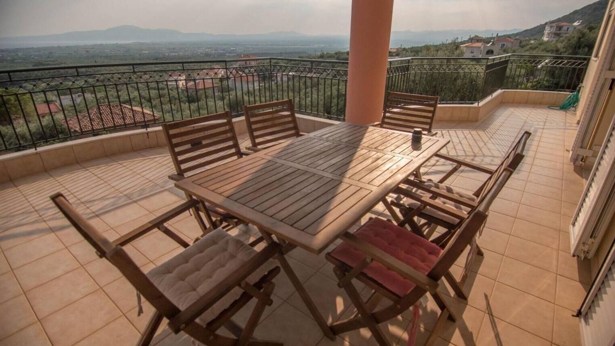 Kalamata Apartment | Gemütliche Ferienwohnung nah am Meer