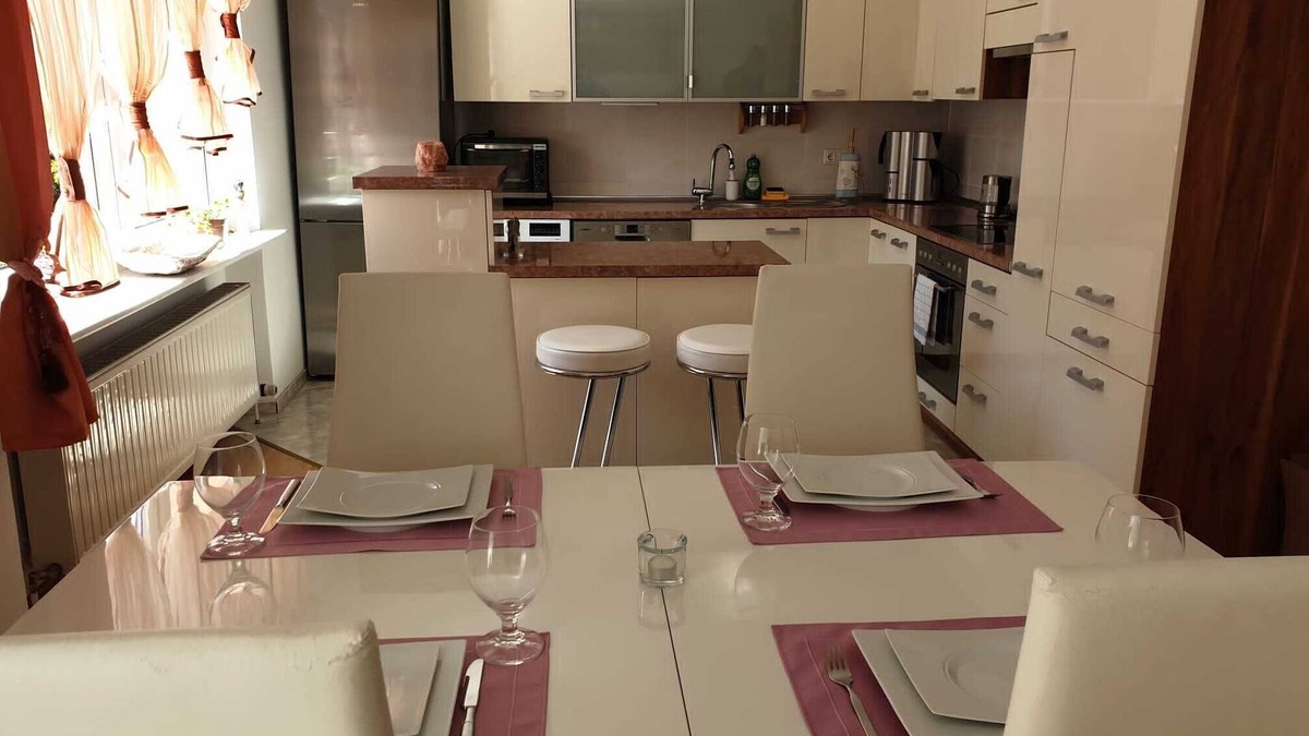 Amberg Apartment | Gemütliche Ferienwohnung in Ruhigem Ambiete