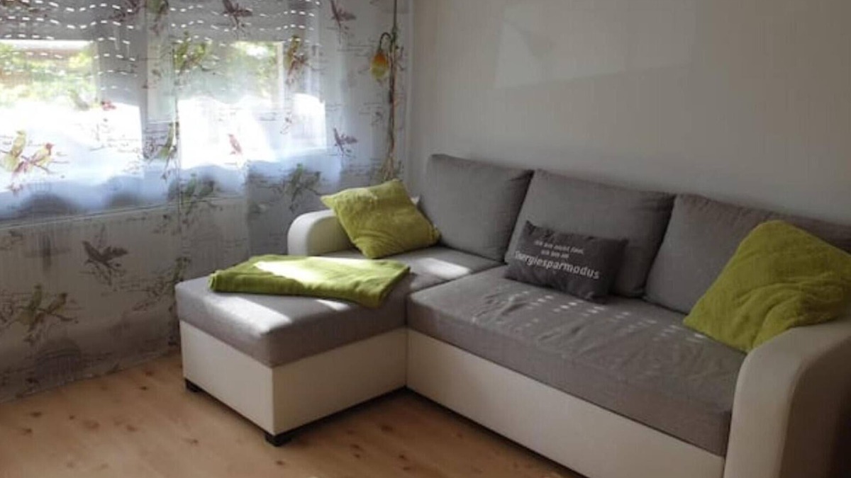 Fuerth Apartment | Gemütliche Ferienwohnung in Grünen Parkwohnanlage mit Balkon